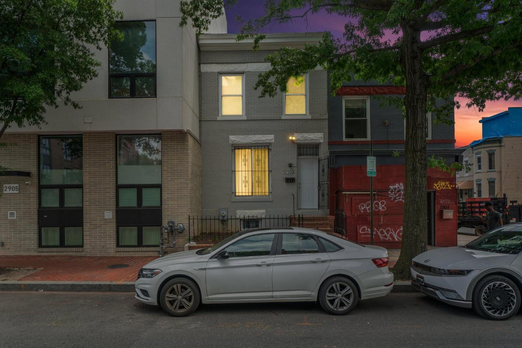 Unit # 1 - Right Next To Howard University ワシントン エクステリア 写真